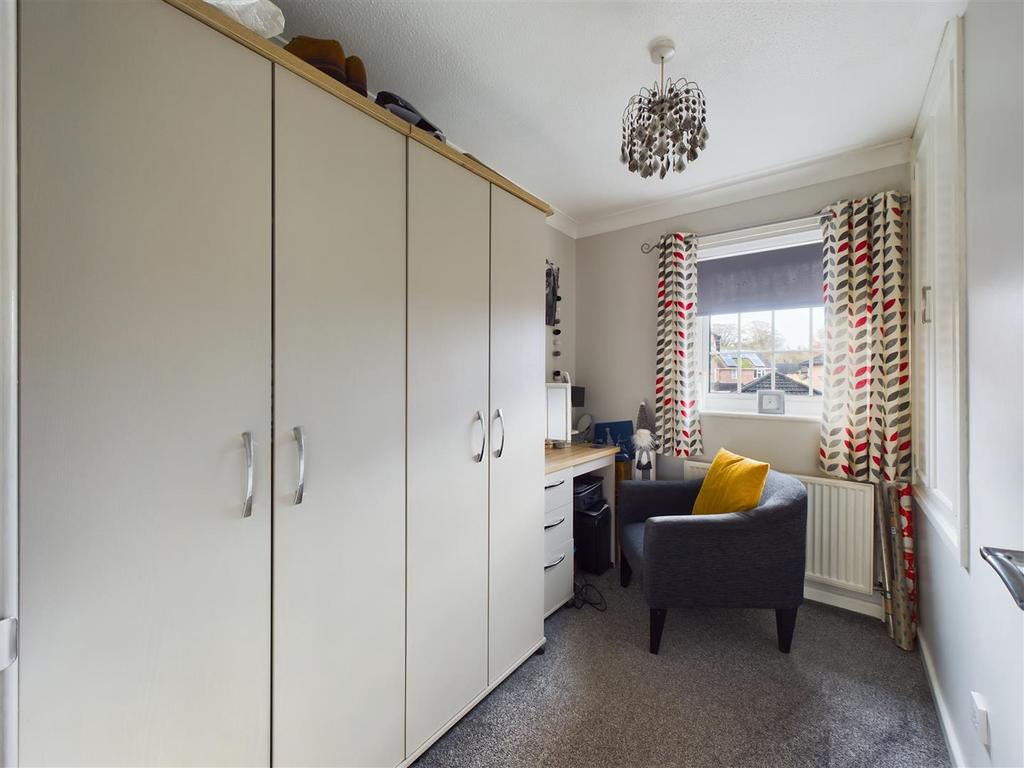 Bedroom/study