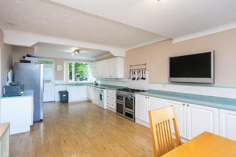 4 bedroom end of terrace house for sale, Levanne Gardens, Gourock, PA19