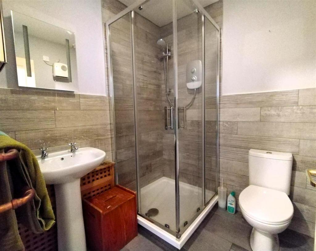 Shower.jpg