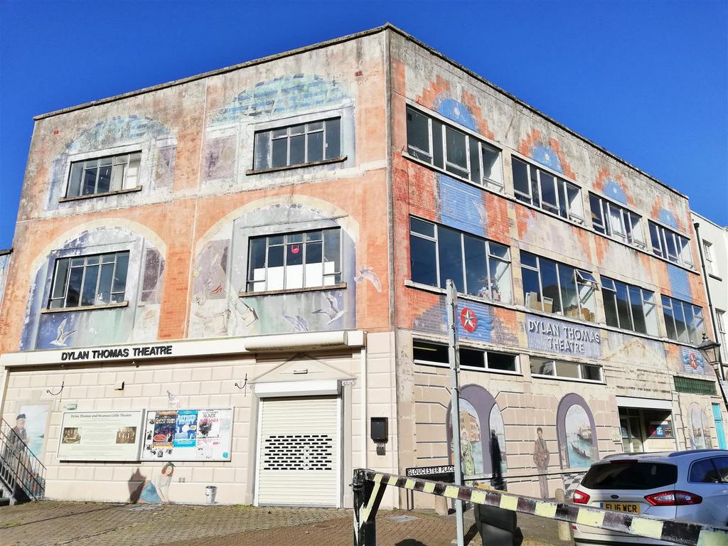 Dylan thomas building.jpg