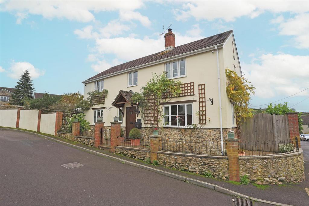 Underway, Combe St Nicholas 4 bed detached house for sale £495,000