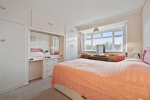 3 bedroom end of terrace house for sale - Church Hill Road, Cheam
