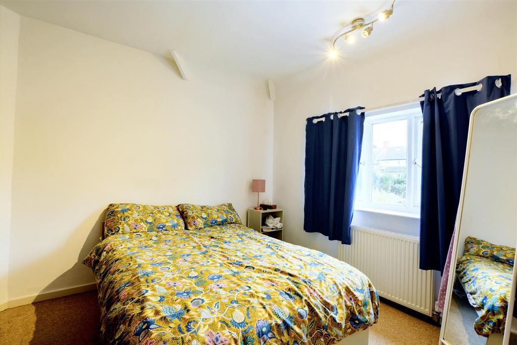 Bedroom 1 1.jpeg