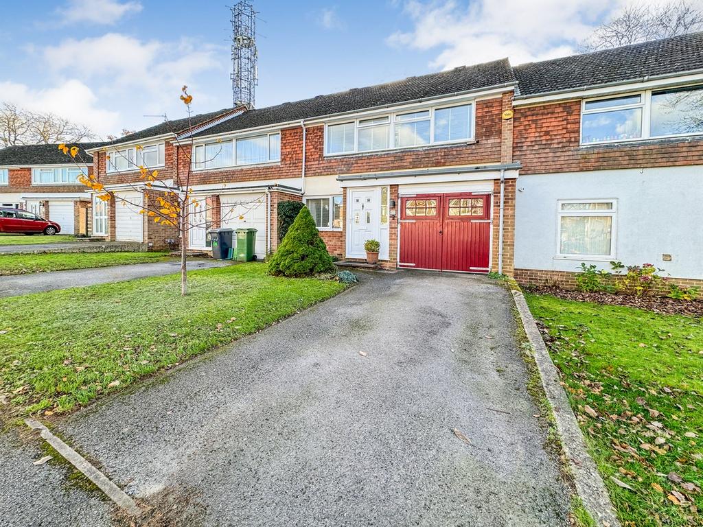 Curlew Drive, Tilehurst, Reading, RG31 3 bed terraced house for sale