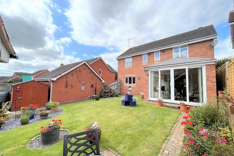 11 Blackbades Boulevard, Warwick, CV34 6DT