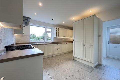 85 Lakin Road, Warwick, CV34 5BL