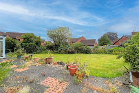 6 Fairfax Close, Barford, Warwick, CV35 8ER
