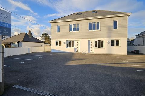 2 bedroom maisonette for sale, The Old Post Office, Perranwell Road, Goonhavern