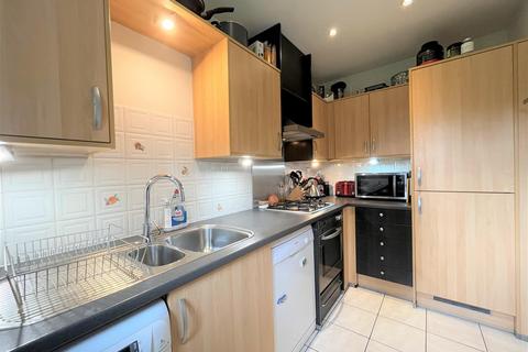 41 Campriano Drive, Warwick, CV34 4NQ
