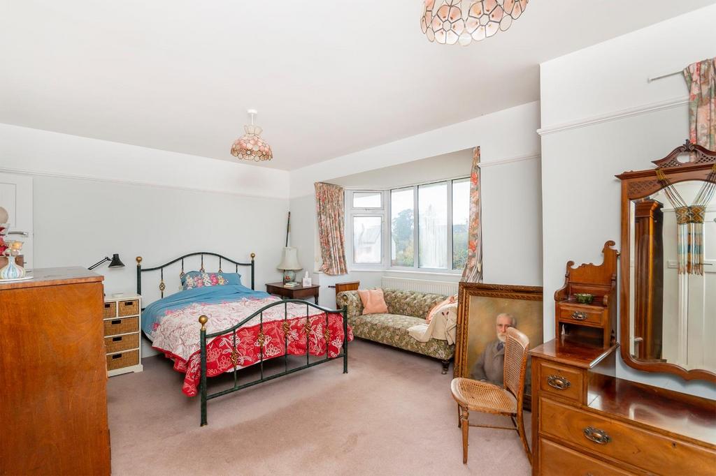 ENALESUOHDER22 - Bedroom E.jpg