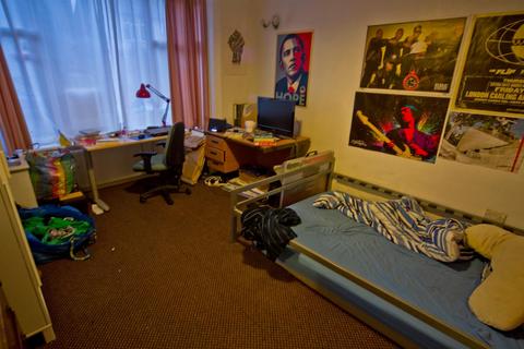 4 bedroom end of terrace house to rent - *£110pppw* Harrington Drive, NOTTINGHAM NG7