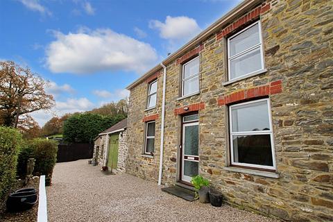 1, Frongoch Gorrig Road, Pentrellwyn, Llandysul, SA44 4LE