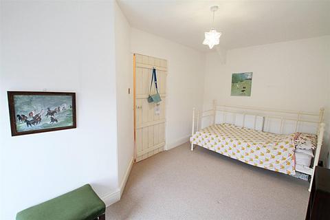 1, Frongoch Gorrig Road, Pentrellwyn, Llandysul, SA44 4LE