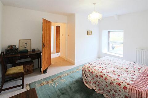 1, Frongoch Gorrig Road, Pentrellwyn, Llandysul, SA44 4LE