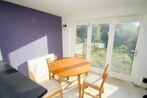 5 bedroom semi-detached house for sale - Gresham Road, Staines-upon-Thames, TW18