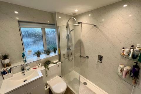 7 Coach Close, Berkeley, GL13 9EJ