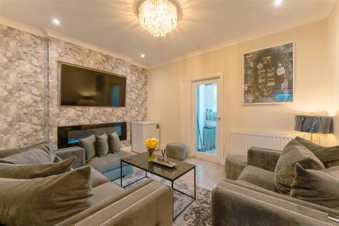 2 bedroom end of terrace house for sale, Cross Street, Great Harwood, Blackburn