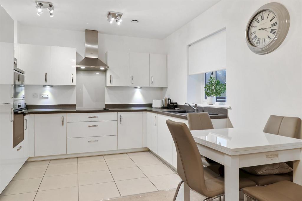 10-0a6e78841 am 12 Millstone House, St. Marys Lane