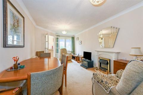 2 bedroom retirement property for sale - Stockbridge Road, Chichester