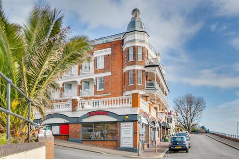 3 bedroom apartment for sale, Palmeira Avenue, Westcliff-On-Sea SS0