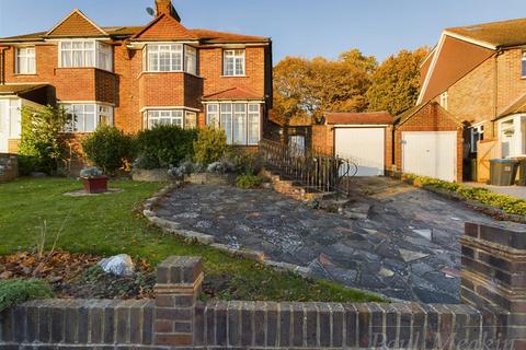 35 Abbots Green, Croydon, CR0 5BL