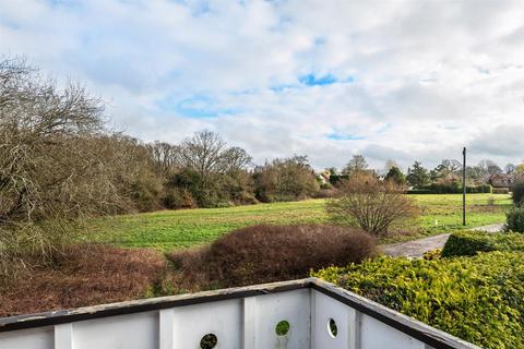 2 bedroom retirement property for sale, MERRYLANDS FARM, GREAT BOOKHAM, KT23