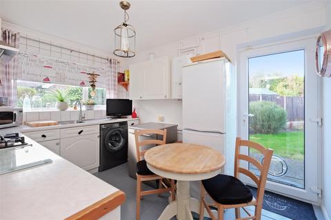 2 bedroom semi-detached bungalow for sale - Alexandra Road, Whitstable