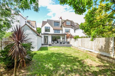 5 bedroom detached house for sale, Preston Road, Westcliff-On-Sea SS0