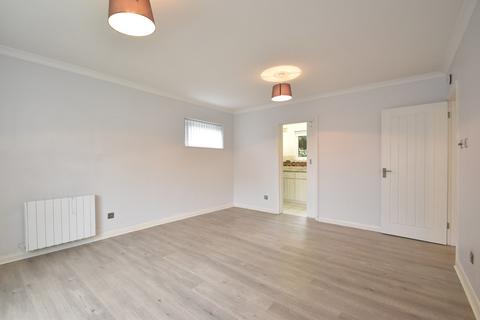 1 bedroom apartment to rent - St Martins Drive, Walton-on-Thames, KT12