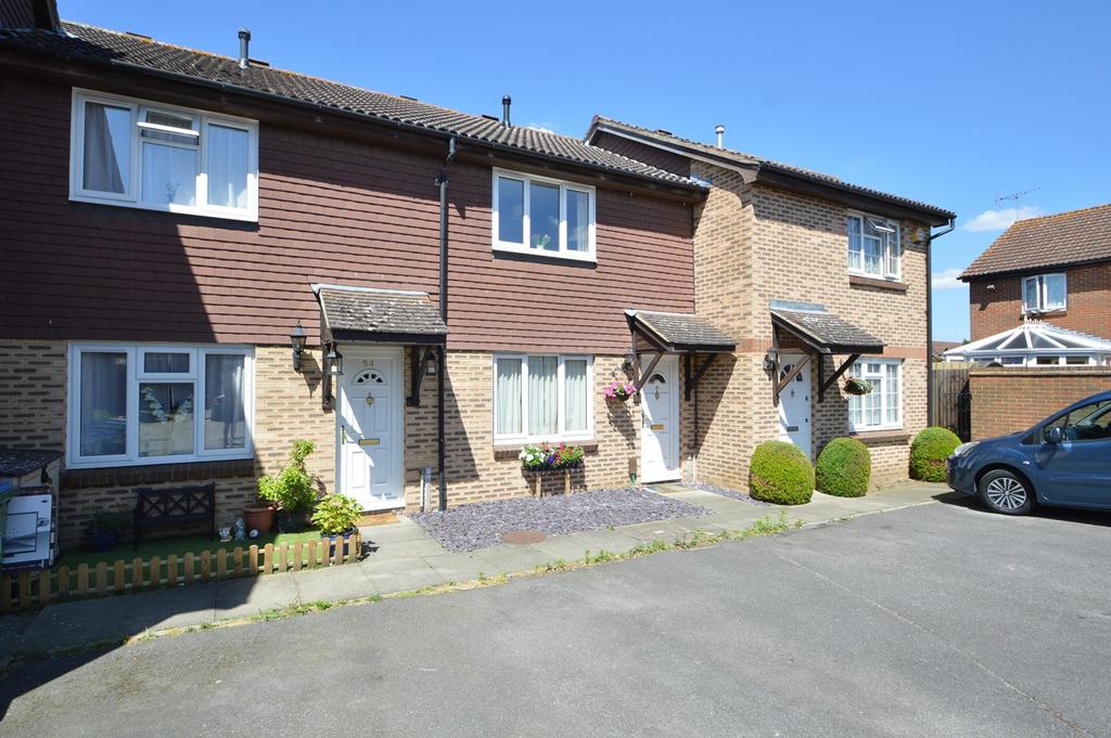 Shaw Drive, WALTONONTHAMES, KT12 3 bed terraced house to rent £