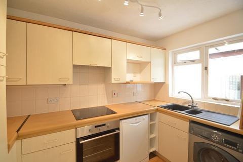 3 bedroom terraced house to rent - Shaw Drive, WALTON-ON-THAMES, KT12