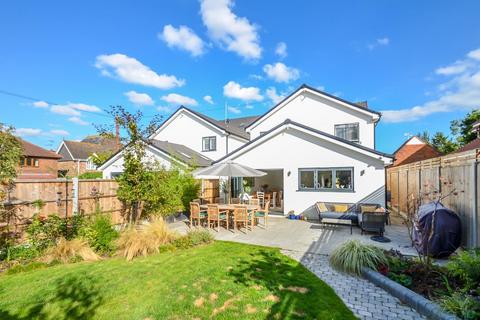 5 bedroom detached house for sale, Eastwood Rise, Leigh-On-Sea SS9