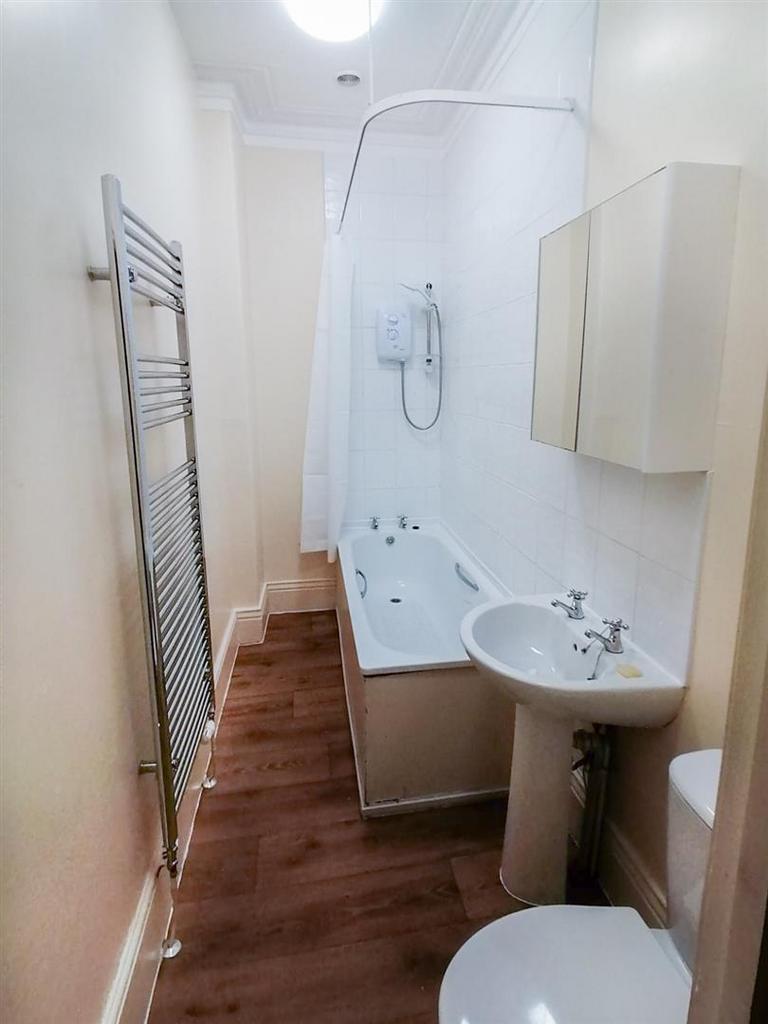 Thumbnail Bathroom.jpg
