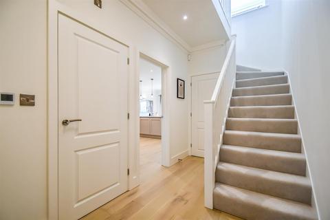 16 New Garrison Road, Shoeburyness, Southend-on-sea, SS3 9BF