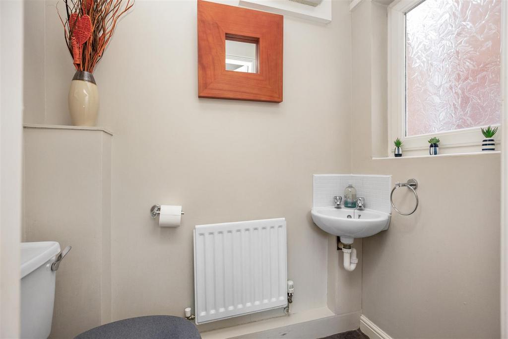 17 Dover Way14.jpg