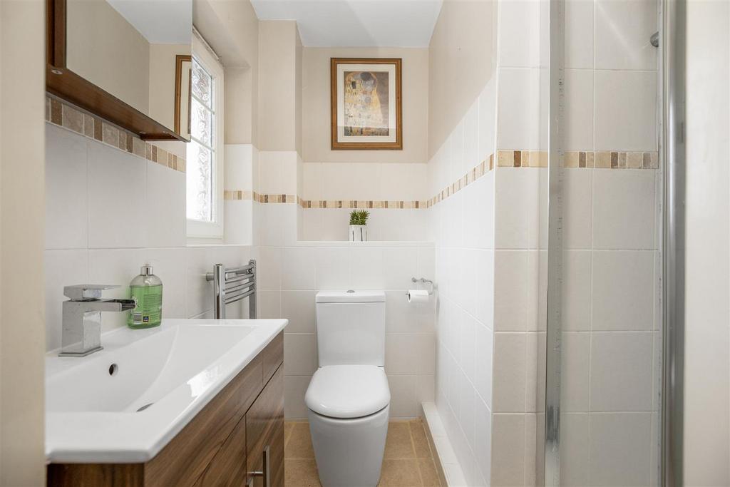 17 Dover Way20.jpg
