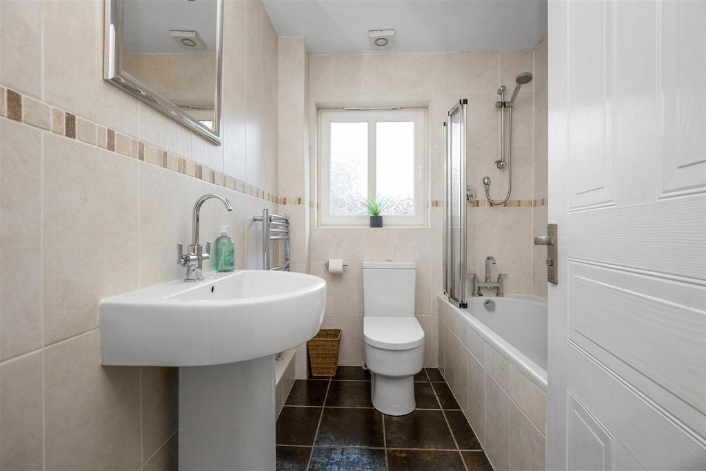 17 Dover Way25.jpg
