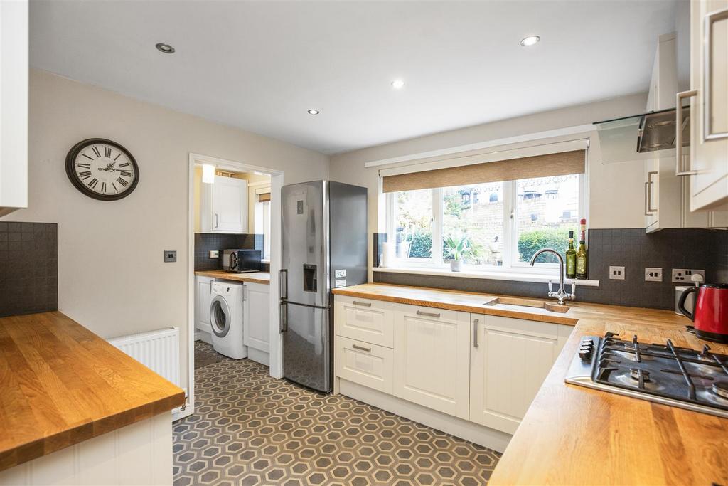 17 Dover Way10.jpg