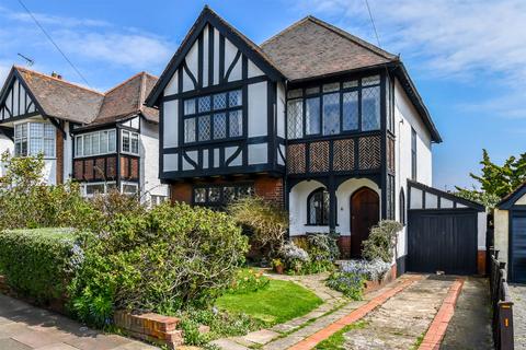 4 bedroom detached house for sale, The Crossways, Westcliff-On-Sea SS0