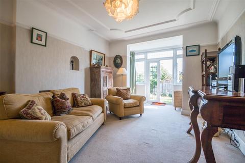 4 bedroom detached house for sale, The Crossways, Westcliff-On-Sea SS0