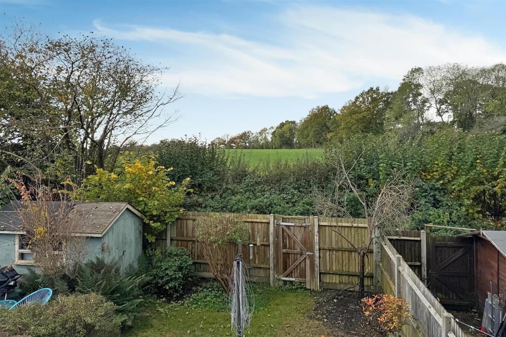 Chiddingfold 3 bed semidetached house for sale £450,000