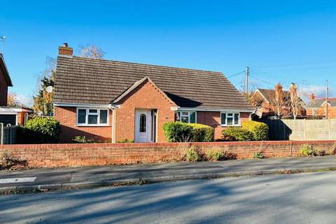 3 bedroom detached bungalow for sale, Clevedon Green, South Littleton, Evesham