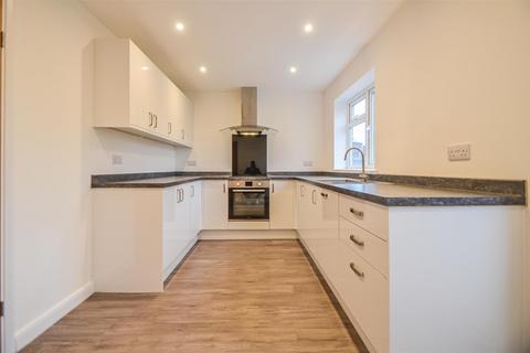4 bedroom semi-detached house for sale - Aylesbeare, Southend-On-Sea SS3