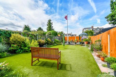 3 bedroom detached house for sale, Station Road, Leigh-On-Sea SS9