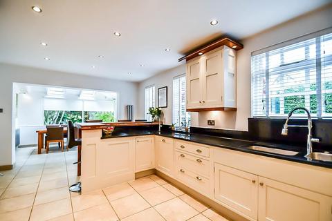4 bedroom detached house for sale, Salisbury Road, Leigh-On-Sea SS9