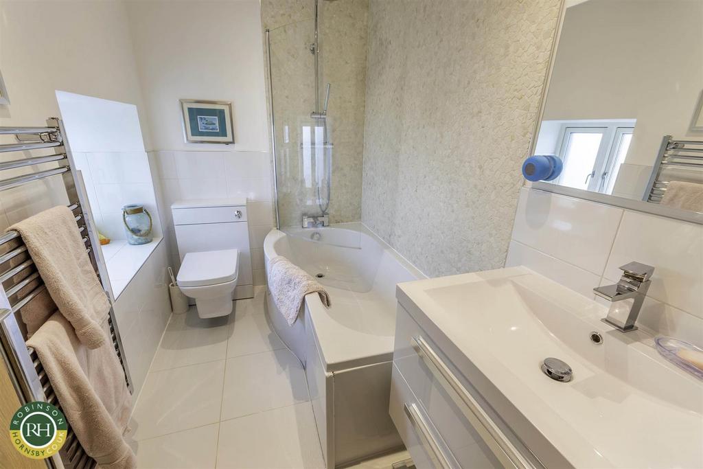 Main bathroom