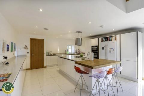 The Barn Chapel Lane, Branton, Doncaster, DN3 3NG