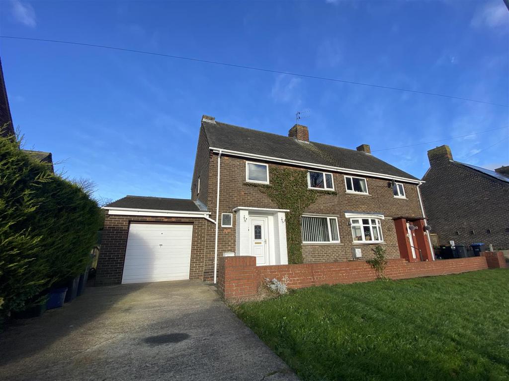 Victoria Court, Ushaw Moor, Durham 3 bed semidetached house for sale