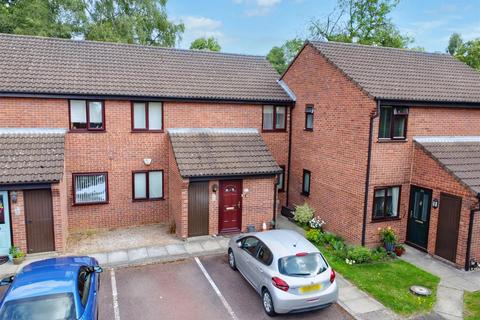 2 bedroom maisonette for sale, Brookdale Court, Nottingham