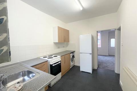 2 bedroom terraced house to rent - Ekowe Street, Basford, Nottingham NG7 7GQ